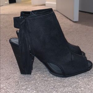 Open toe/heel Suede Booties